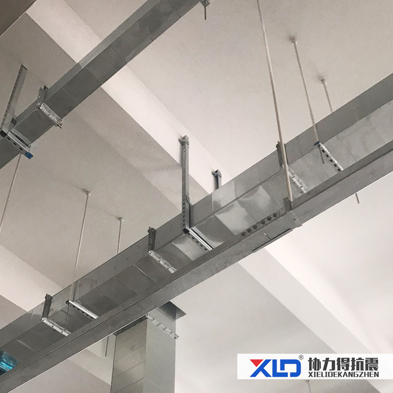 空調(diào)風(fēng)管成品支架安裝圖片