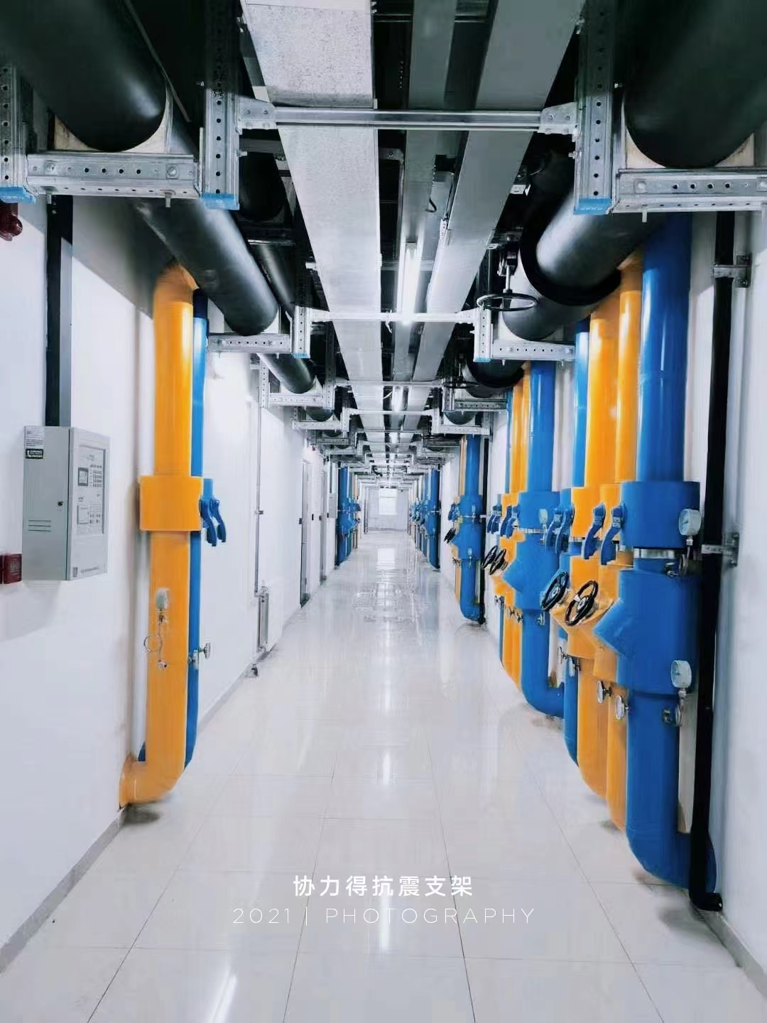 重型綜合支架安裝圖片
