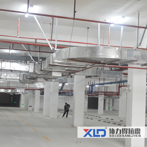 防排煙管道抗震支架安裝圖片